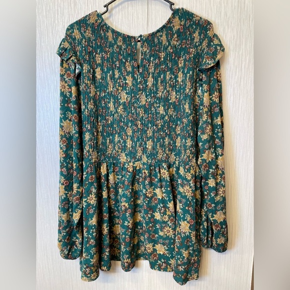 Torrid Floral Smocked Peplum Blouse | Size 3 (3X) - Picture 6 of 6